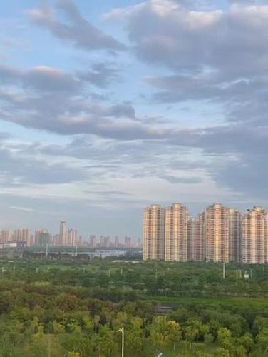 办公环境与客户交流视频封面
