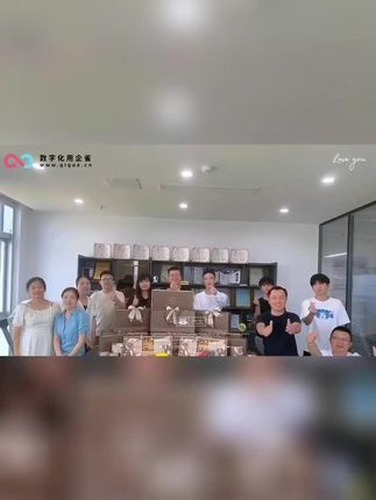中秋祝福：向逆势前行者致敬视频封面